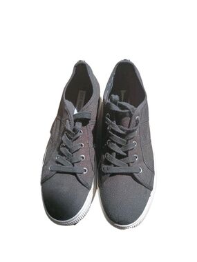 Steve Madden Men’s Black Canvas Low-Top Sneakers